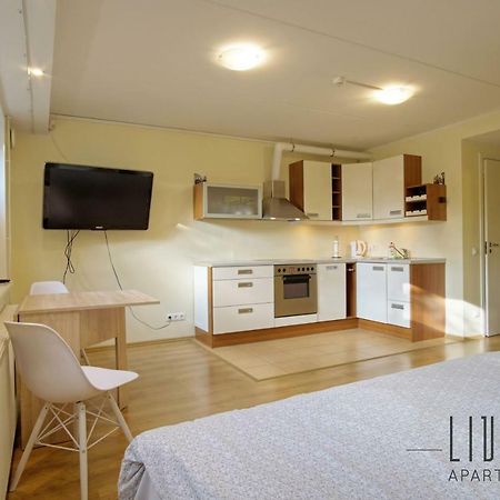 Sunny Studio With Parking, Self-Check-In & Wi-Fi Таллин Экстерьер фото