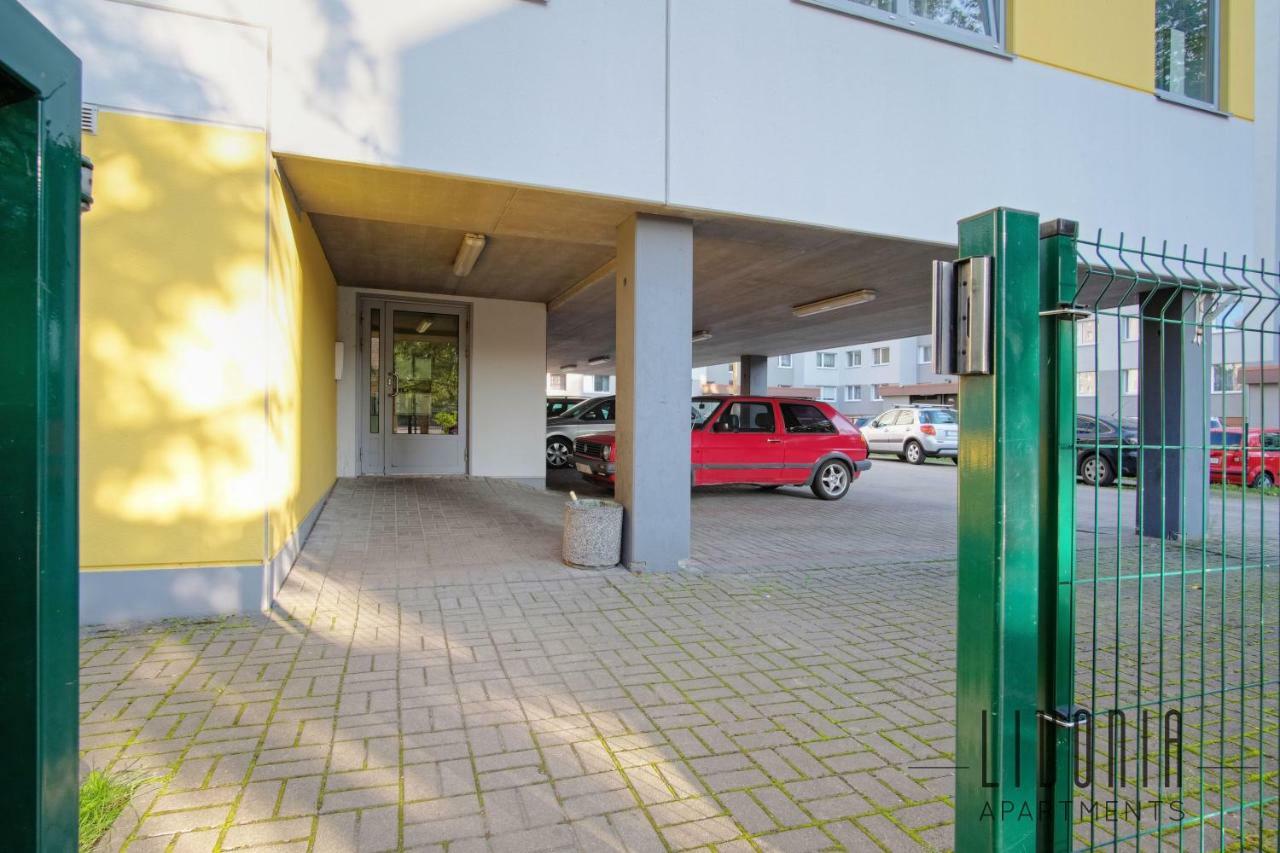 Sunny Studio With Parking, Self-Check-In & Wi-Fi Таллин Экстерьер фото