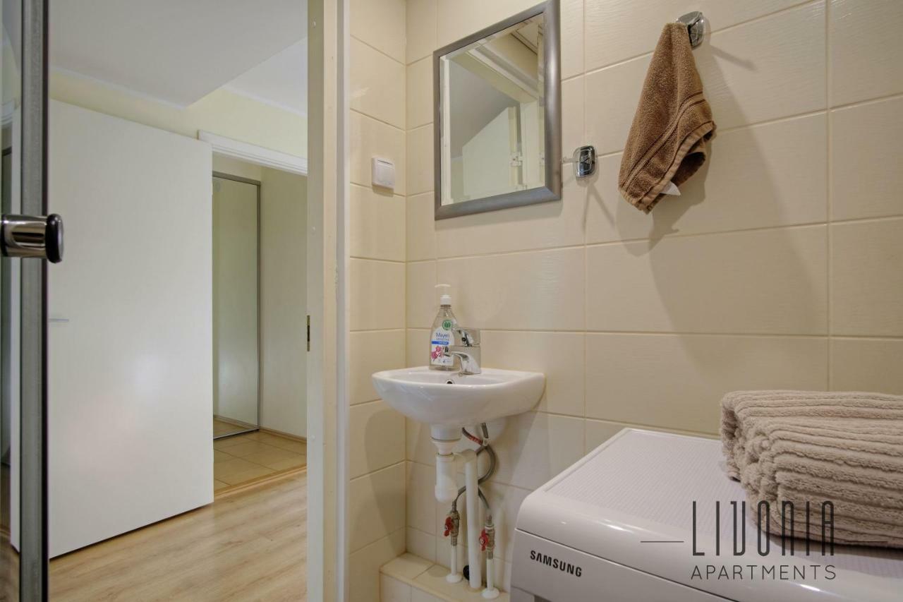 Sunny Studio With Parking, Self-Check-In & Wi-Fi Таллин Экстерьер фото